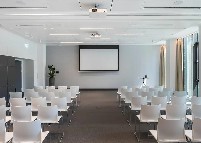 Melia Frankfurt Hotel 4*