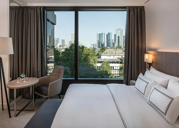 Melia Frankfurt Hotel 4*