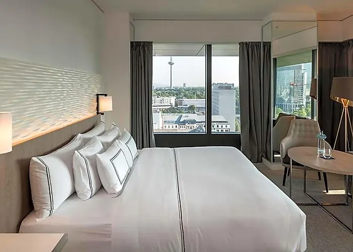 Melia Frankfurt Hotel 4*