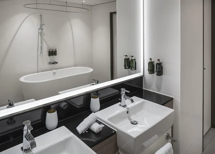 Отель Melia Frankfurt 4*